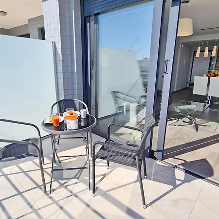Infinity View Penthouses By Nras Arenales del Sol Room photo