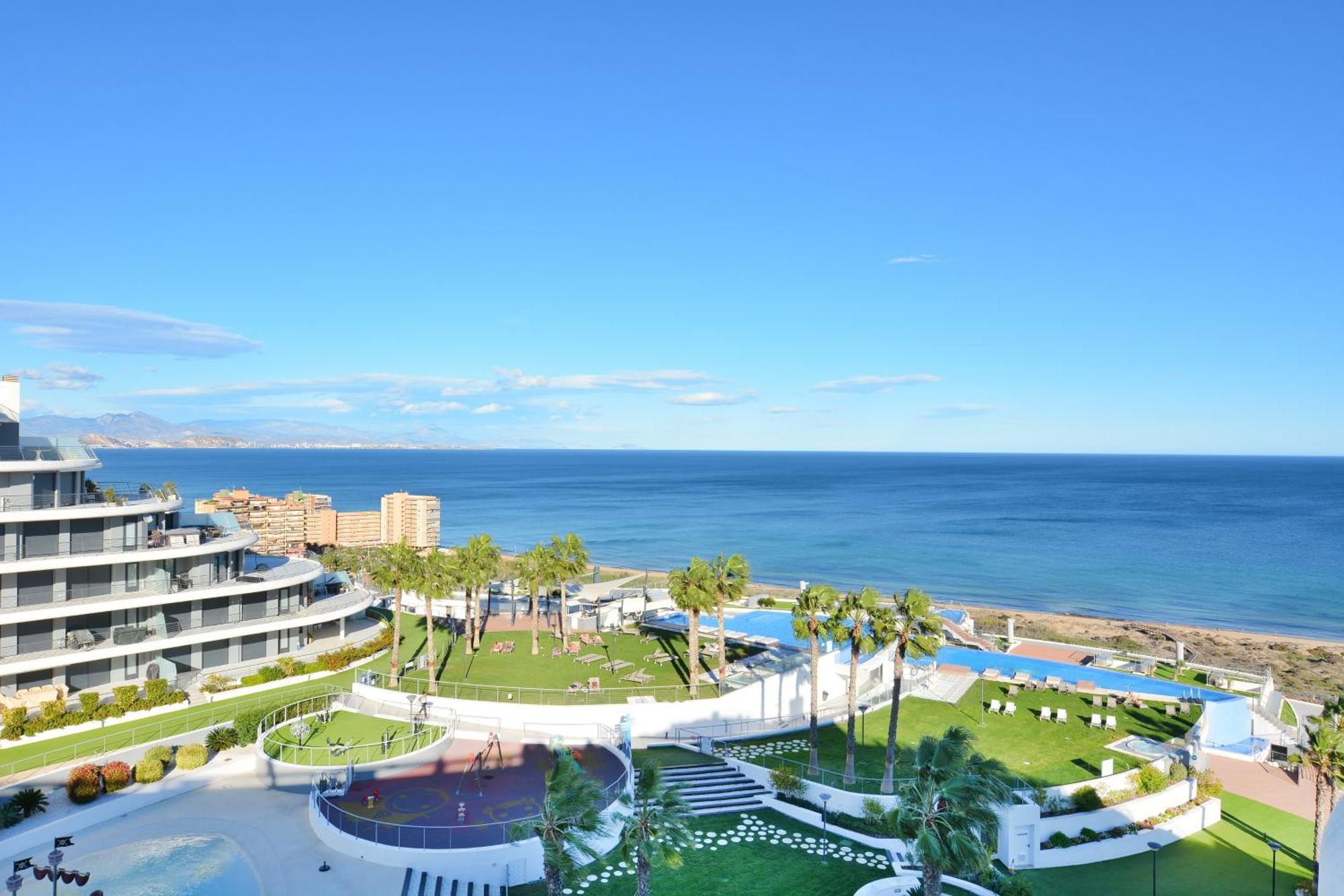 Infinity View Penthouses By Nras * Arenales del Sol